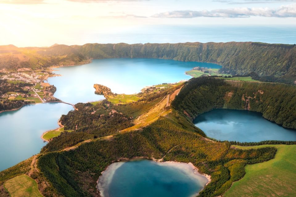 Les lacs de Sete Cidades vus du ciel