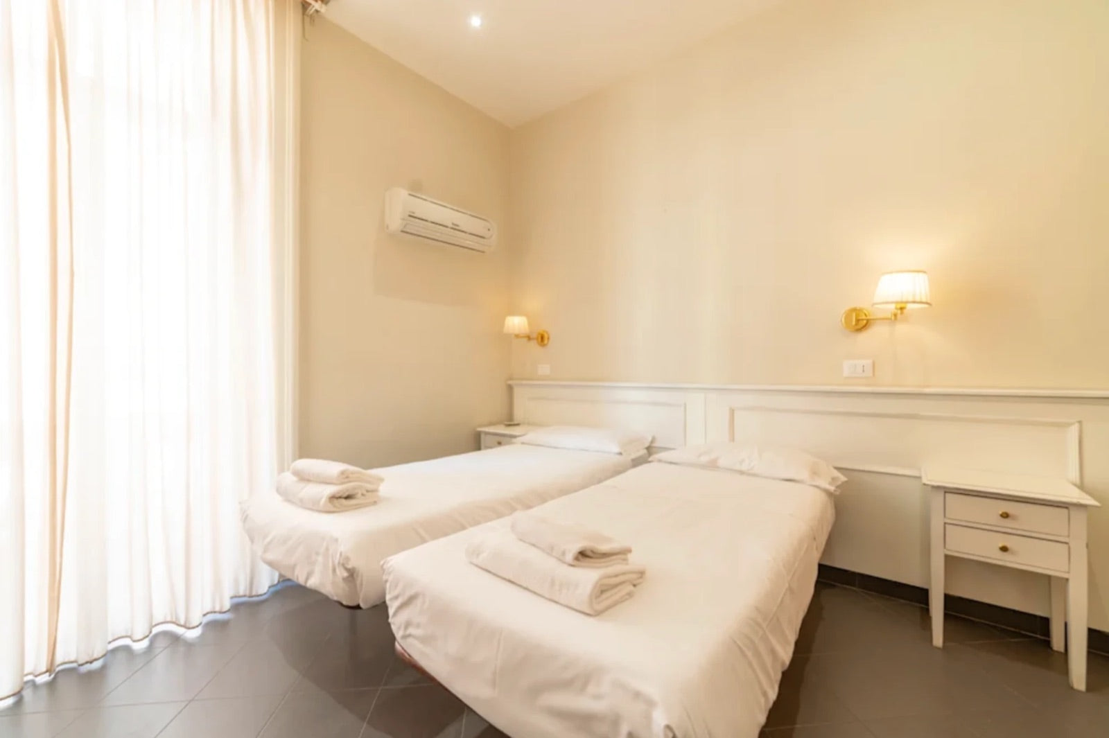 Chambre à deux lits simples