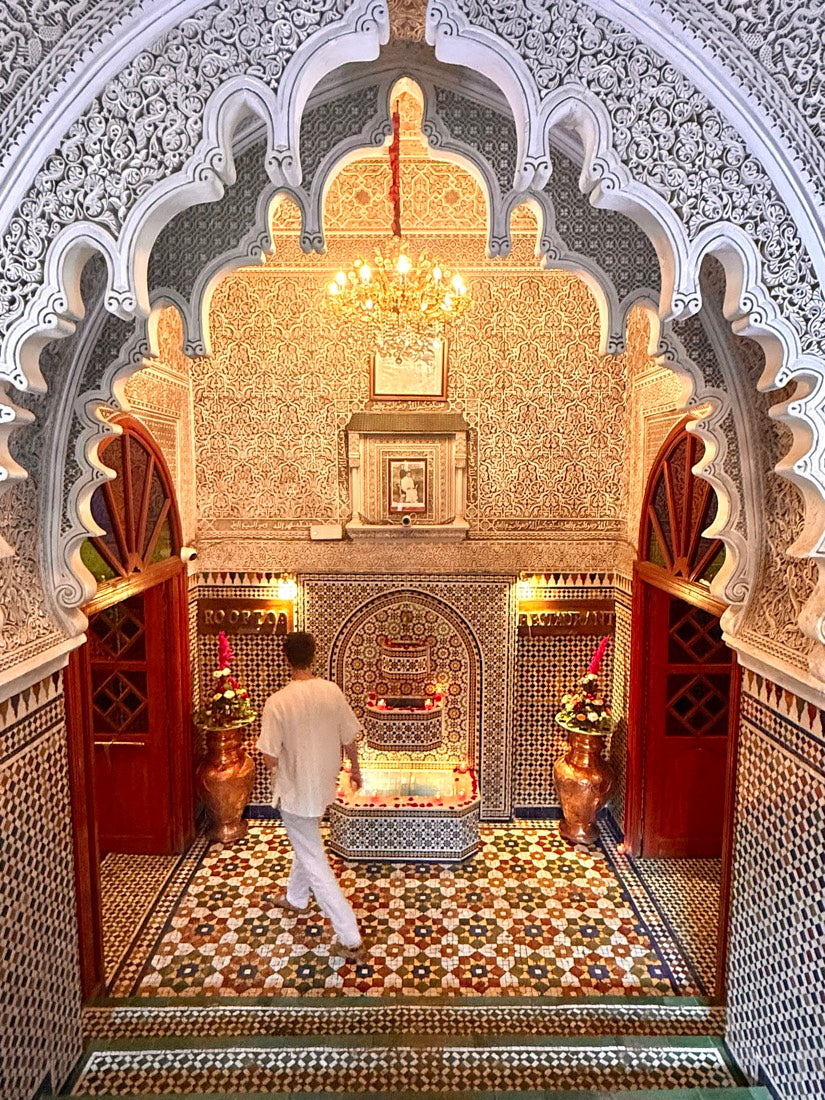 Intérieur d'un riad marocain orné
