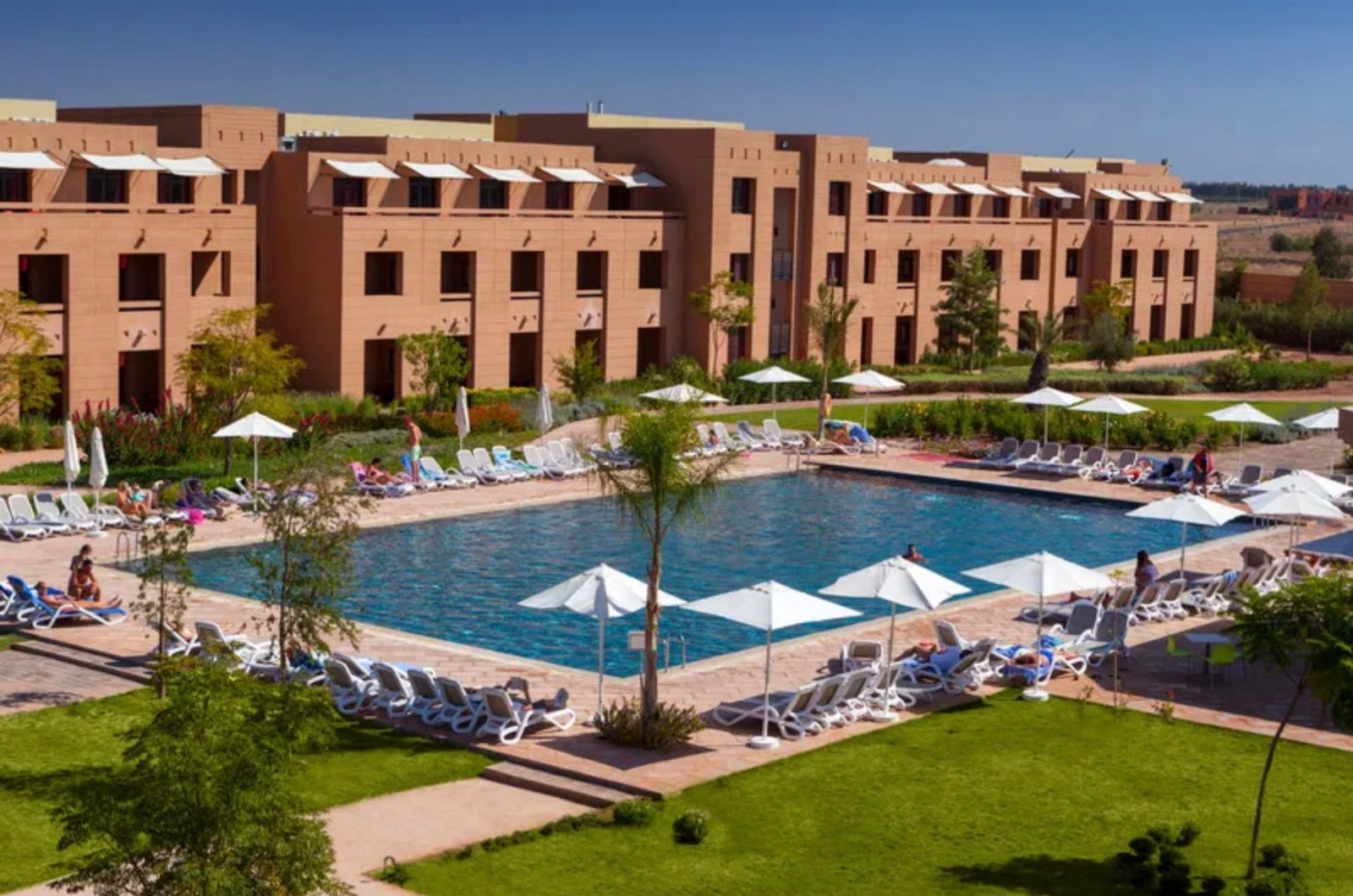 L'hôtel Aqua Mirage et sa piscine
